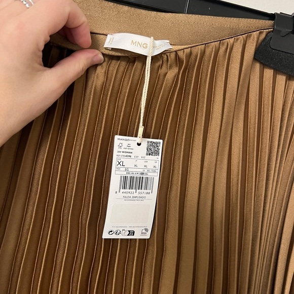 Mango NEW pleated satin minimalist midi skirt with elastic waistband - Picture 5 of 7